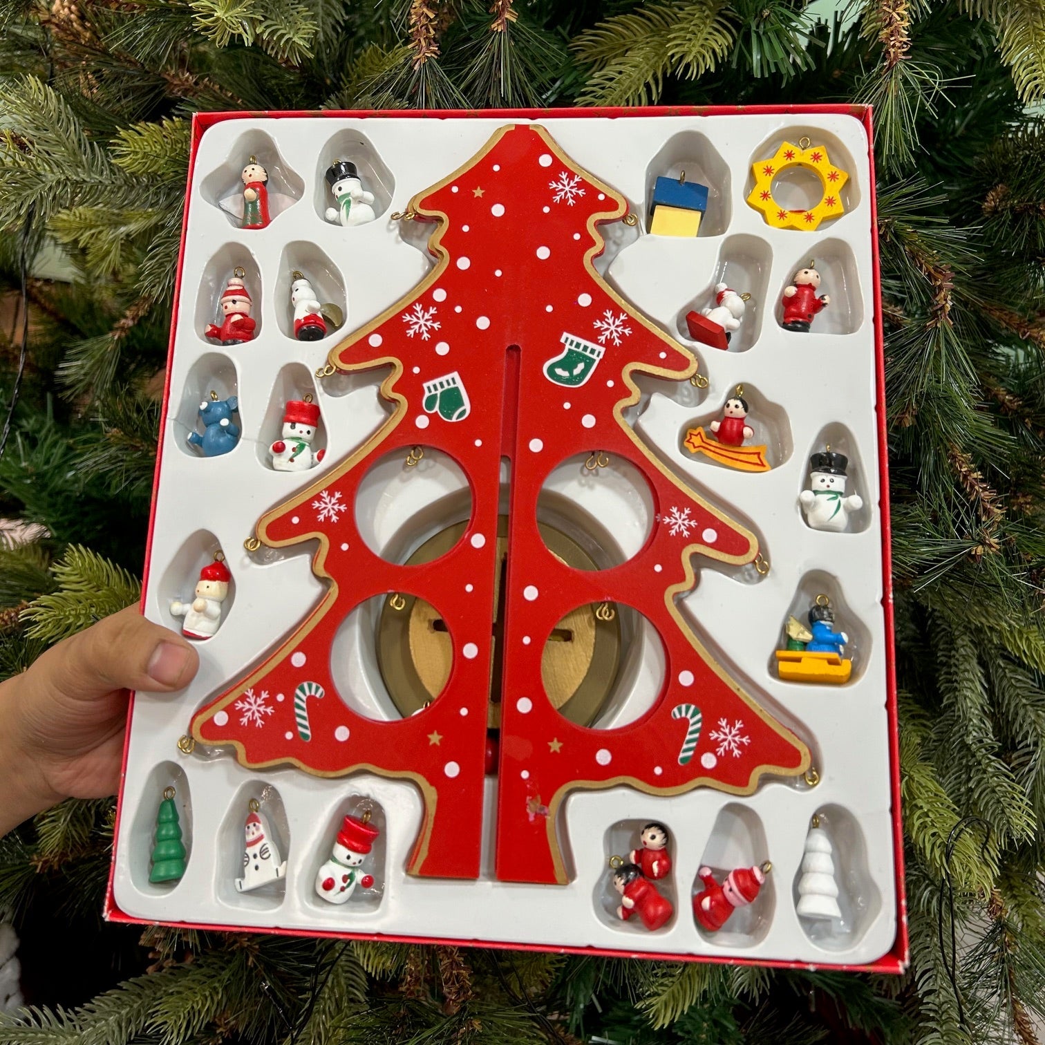 Wooden DIY 3D Winter Wonderland Tabletop Tree With 20 Ornaments (Red)