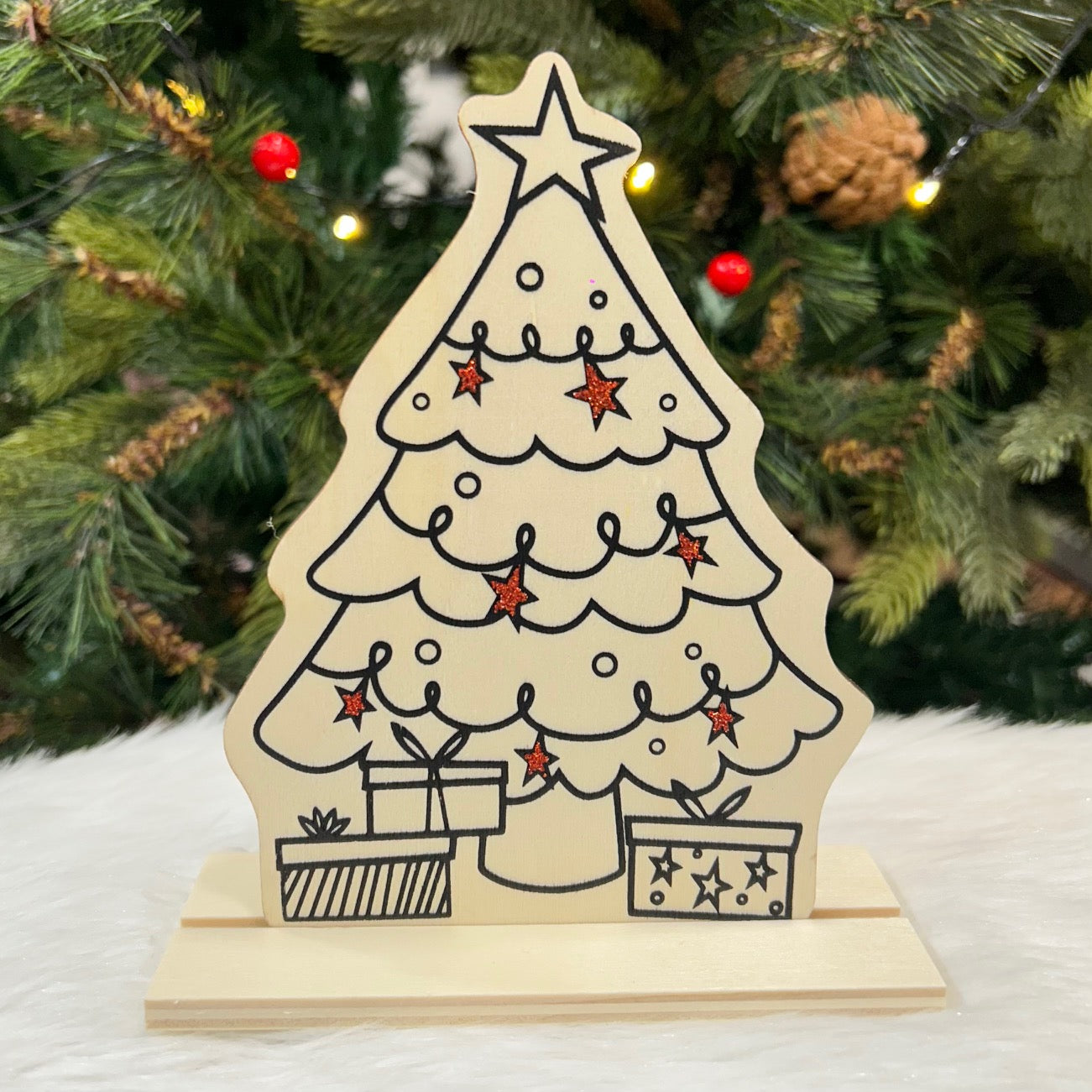 Wooden DIY Xmas Paintkit With Stands (Set of 6)