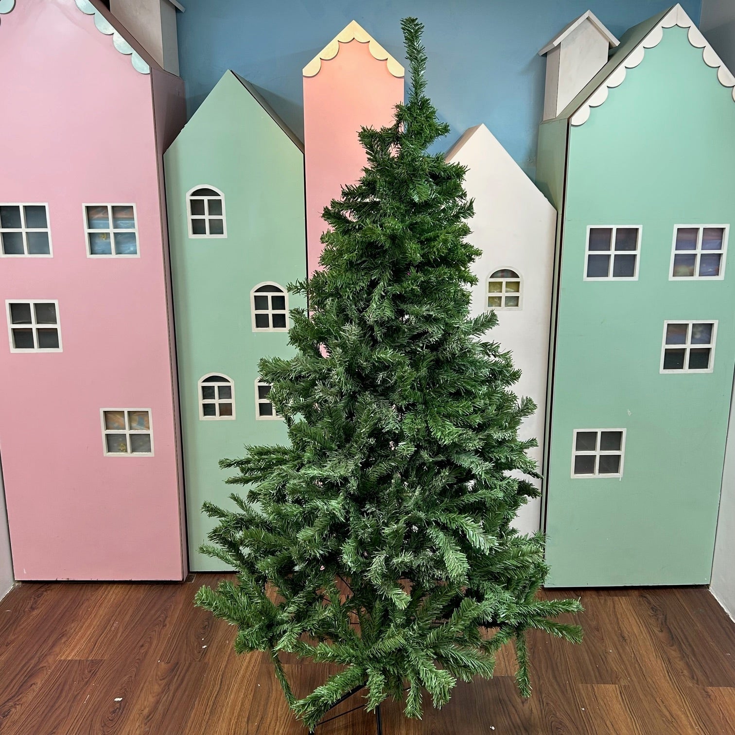 8 ft Alpine Green Luxe Christmas Tree