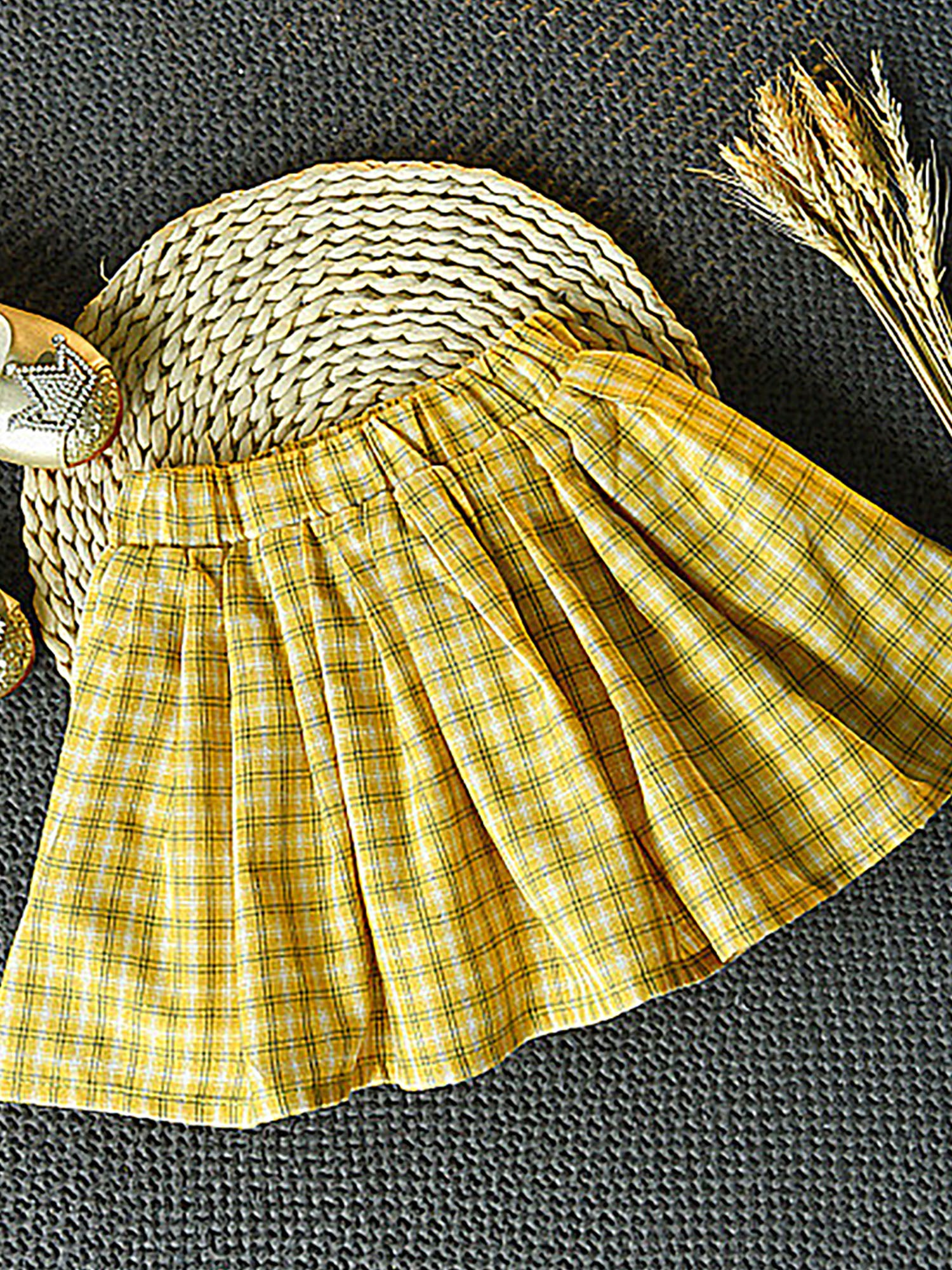 Little Surprise Box 2pcs Yellow Pineapple Sweatshirt, Skirt Winterwear set for Girls