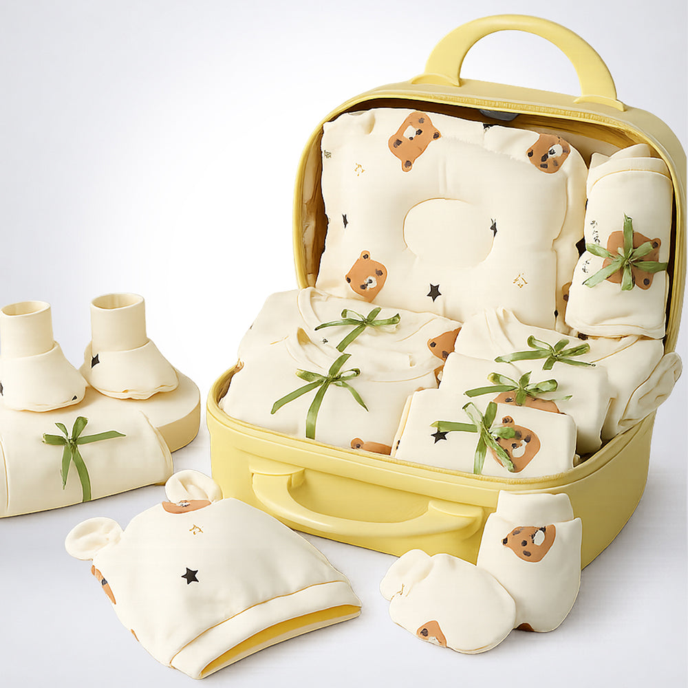 Little Surprise Box, 22 pcs small Bear Hamper for Newborn Baby Boy/ Baby Girl, All season wear hamper with Giraffe travel Suitcase , 0-12 months