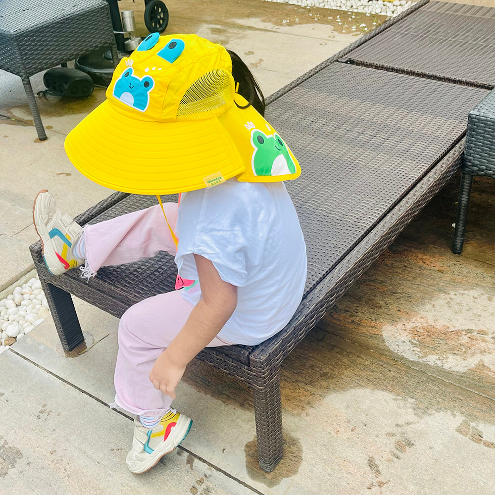 Little Surprise Box, Summer Hat With Wide Neck Flap For Kids, (3-10yrs),  Yellow Frog