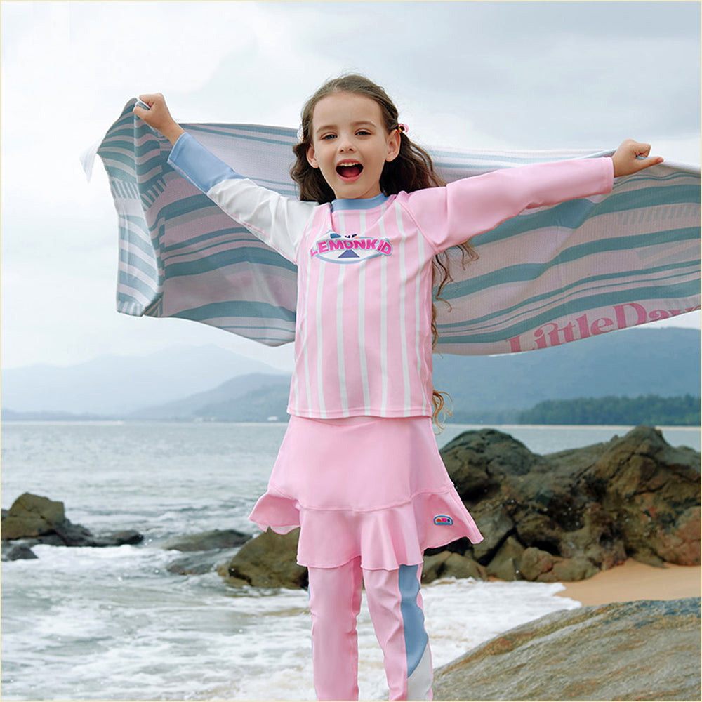 2pcs Bold Pink Stripes Swimsuit for Girls with UPF 50+&a free Swim Washbag.