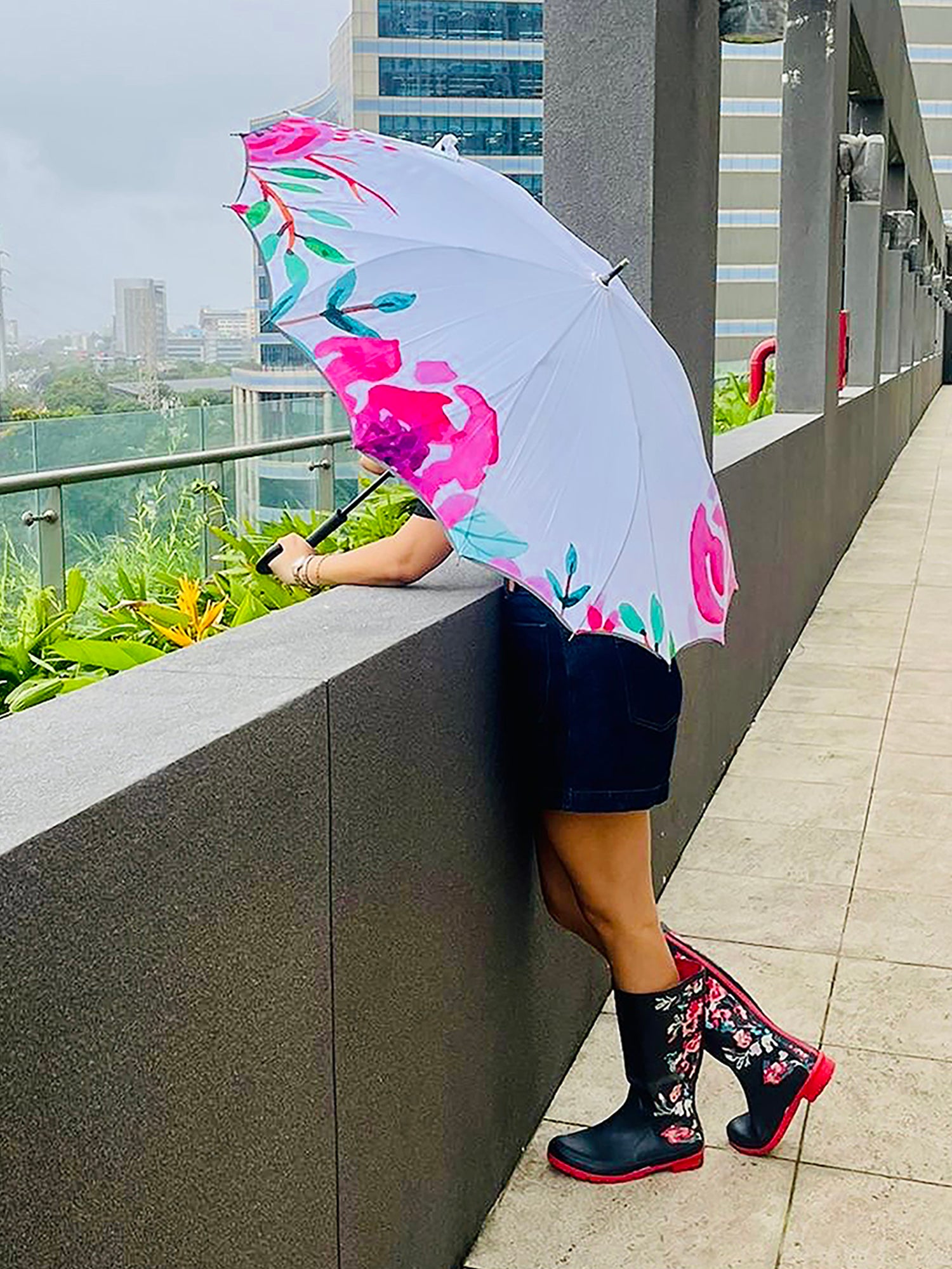 Little Surprise Box, Pink floral Paint Brush theme Rain & All Season Umbrella for Teens And Adults