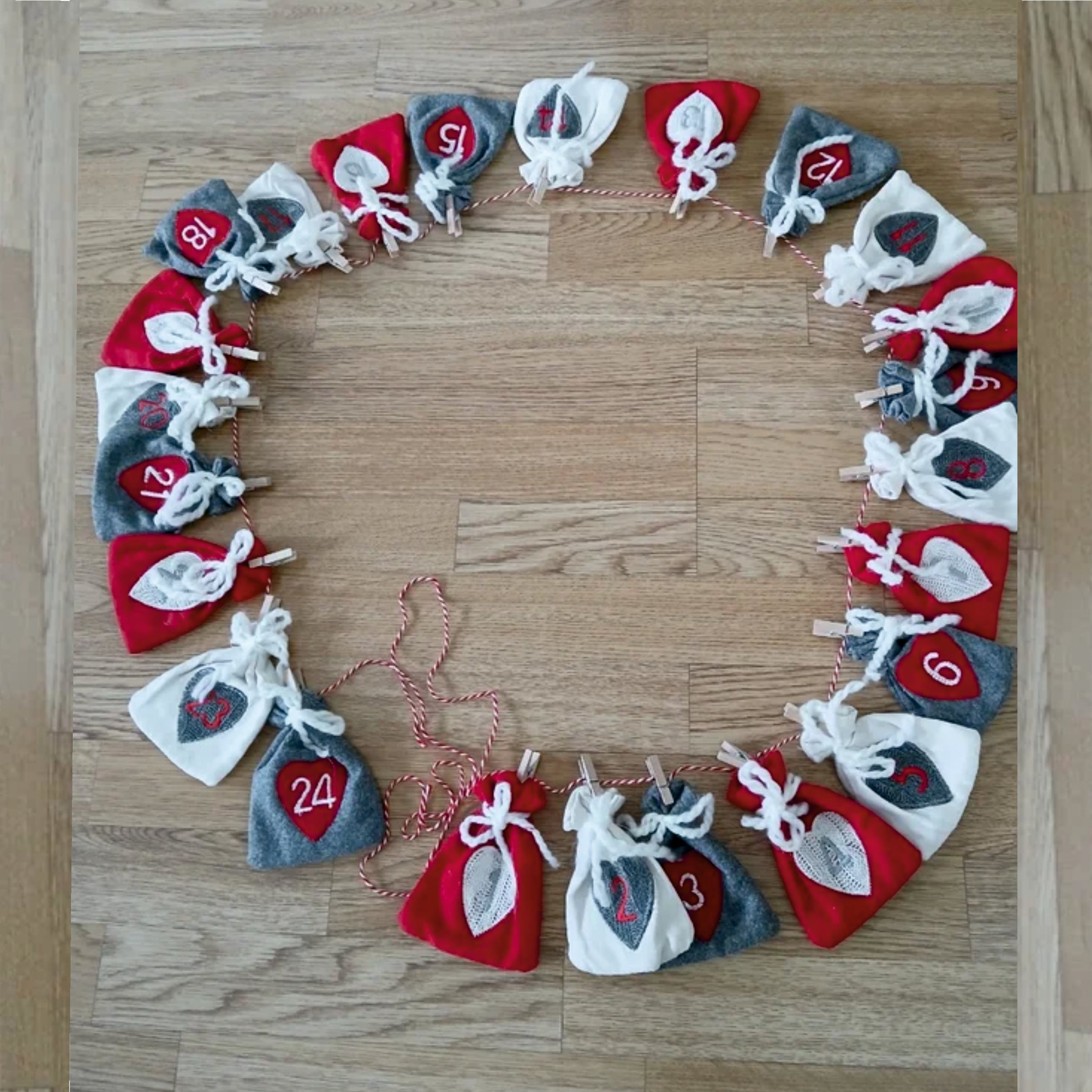 24 Days of Joy Advent Garland