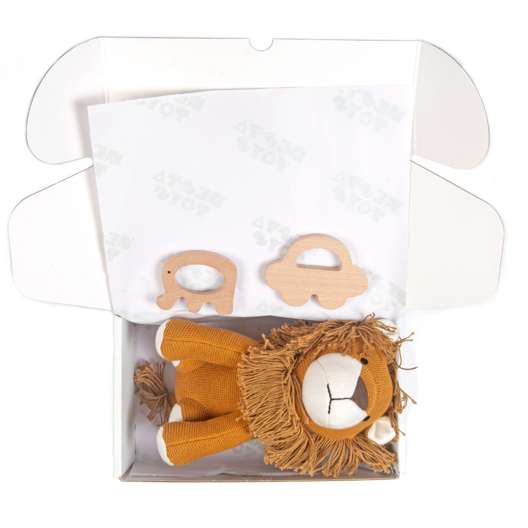 Nesta Toys -Newborn Gift Set - Lion Plush Toy, Wooden Elephant & Car Teether