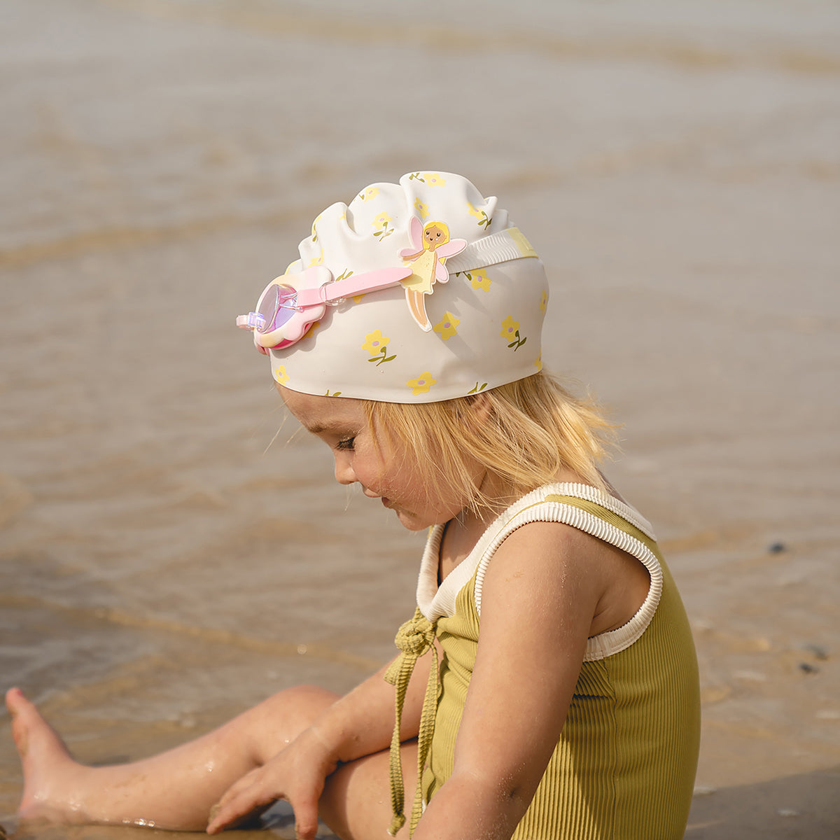 SUNNYLiFE Shaped Swimming Cap - Mima the Fairy Lemon