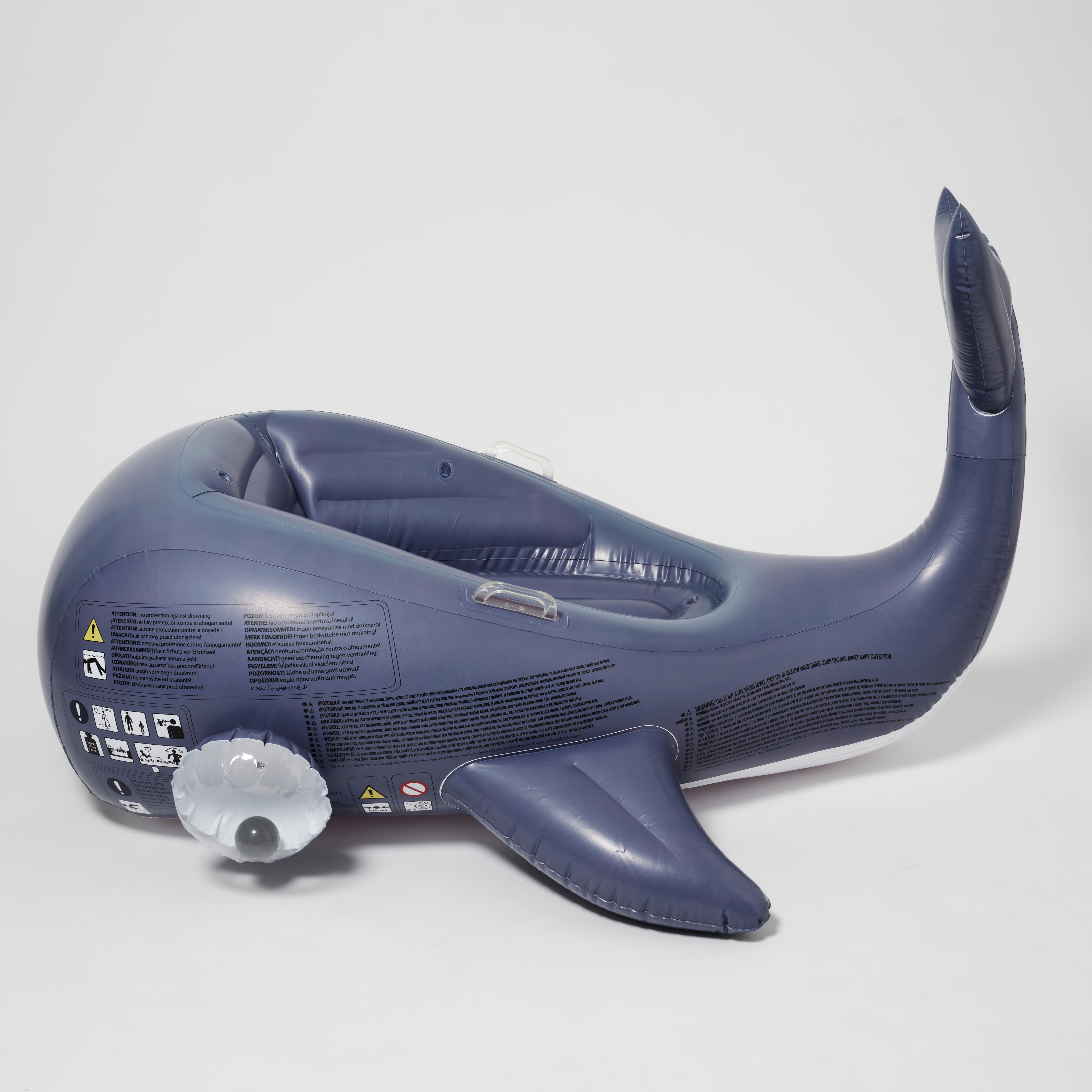 Luxe Ride-On Float Moby Dick Navy