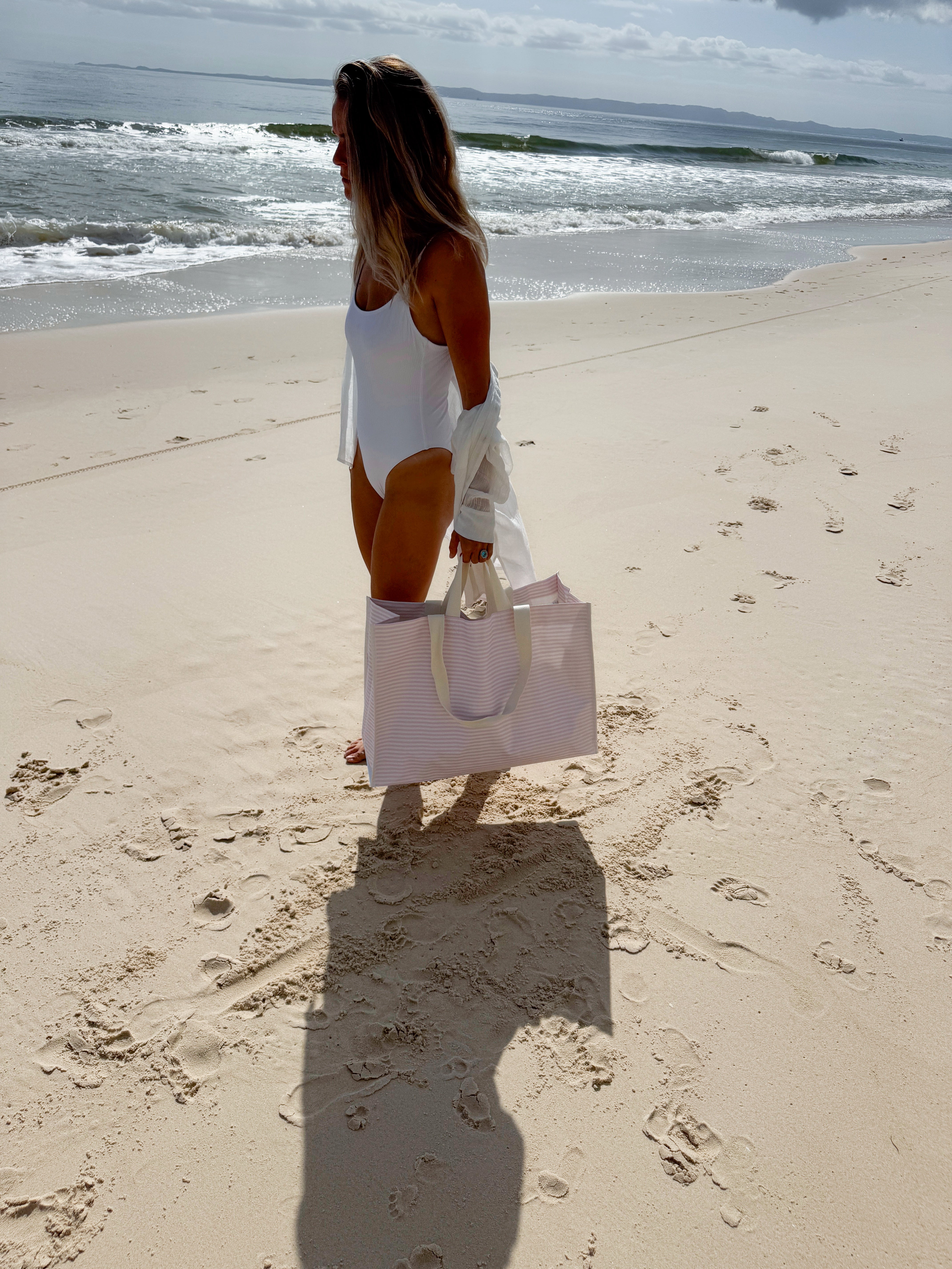 SUNNYLiFE Carryall Beach Bag Lazy Days Pink Stripe