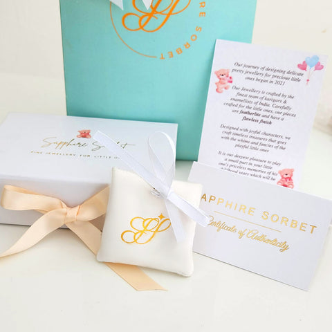 files/SapphireSorbetBabyJewellery_f69313de-95ec-4569-a723-4e3100ca49f6.jpg