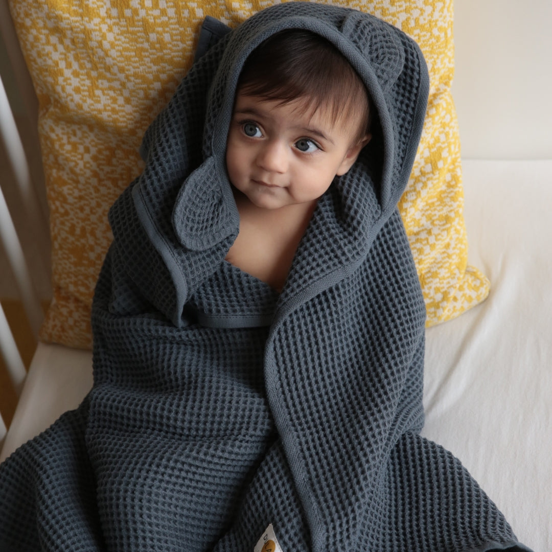 Dulaar Hooded Waffle Towel