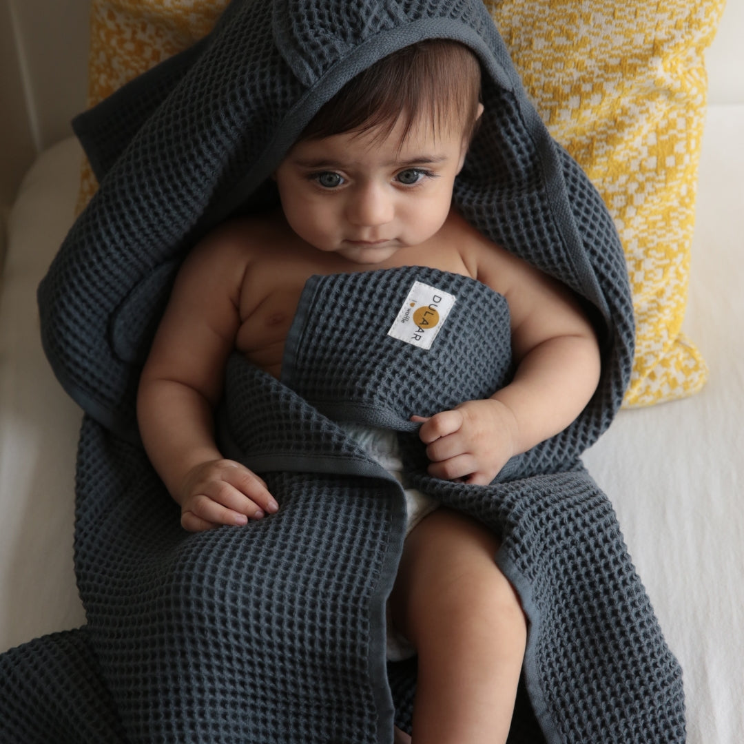 Dulaar Hooded Waffle Towel