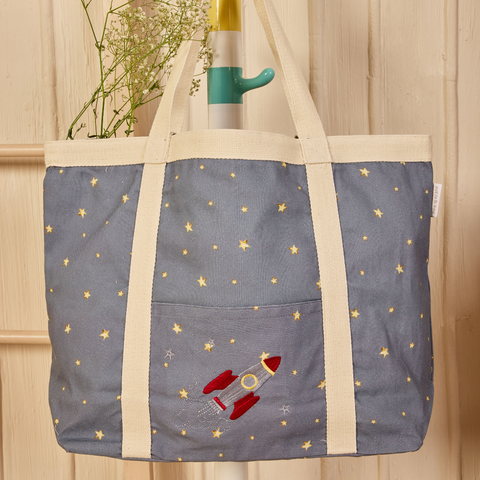 files/Tote-TotheMoonandBack.png