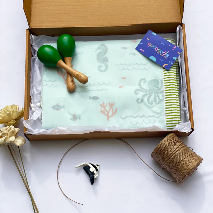 Baby Gift Set – Cotton Muslin Dohar + Maracas