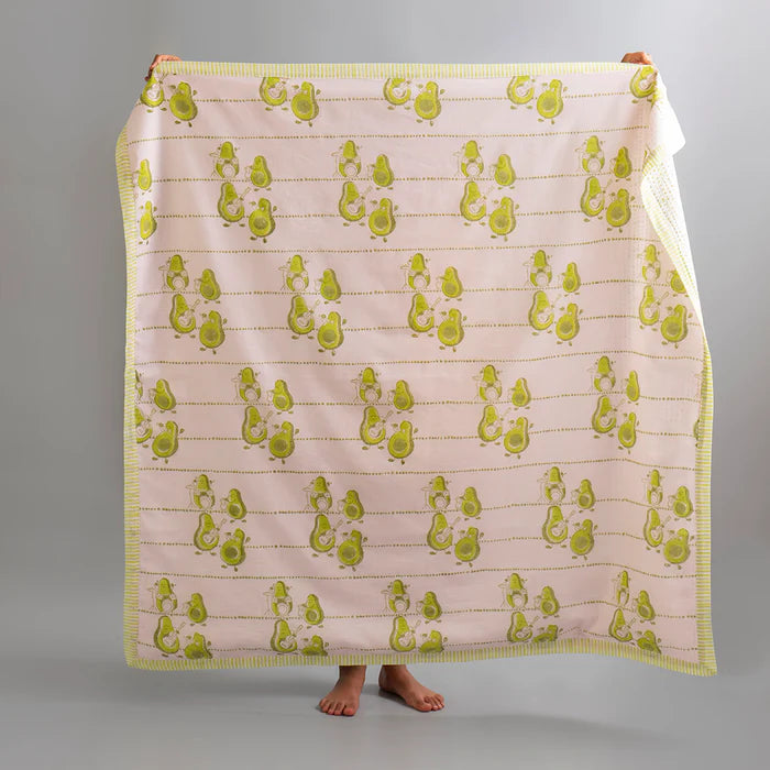 Baby Gift Set – Cotton Muslin Dohar + Maracas