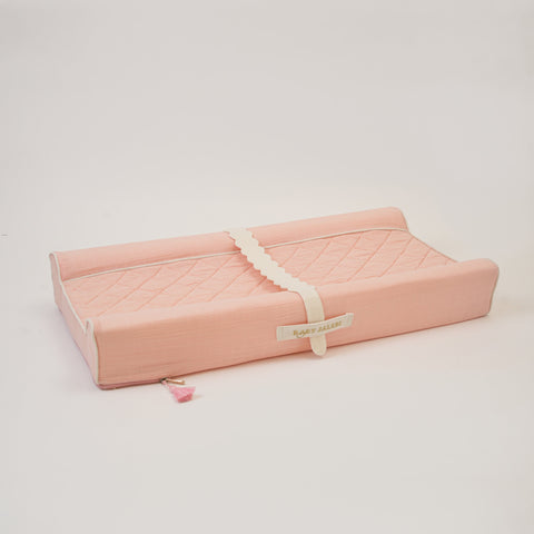 files/changing-station-pink_1.jpg