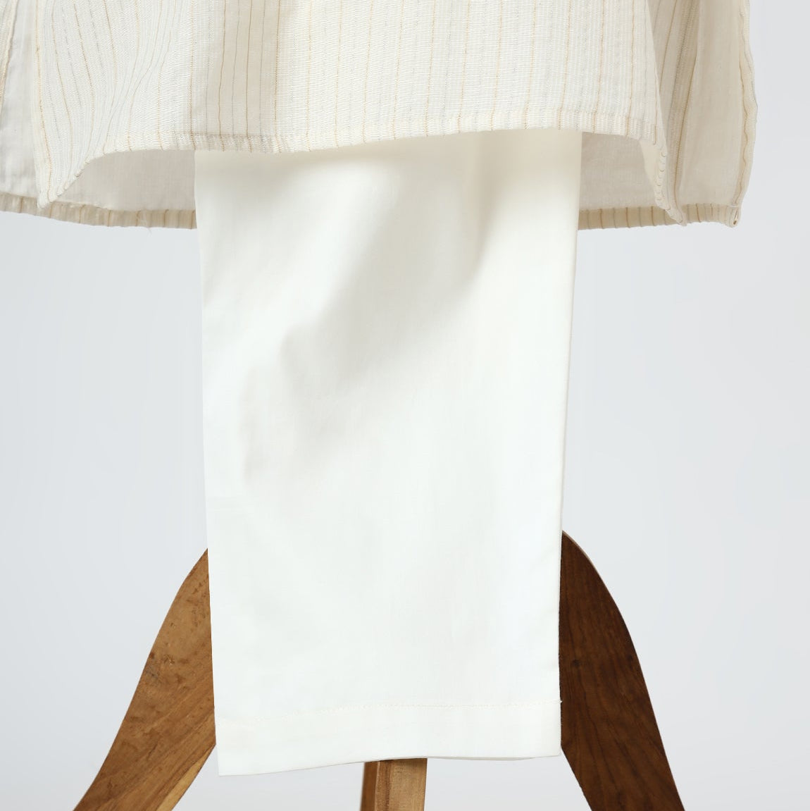 Off White Silver Lurex Kurta Pyjama Set - image 3