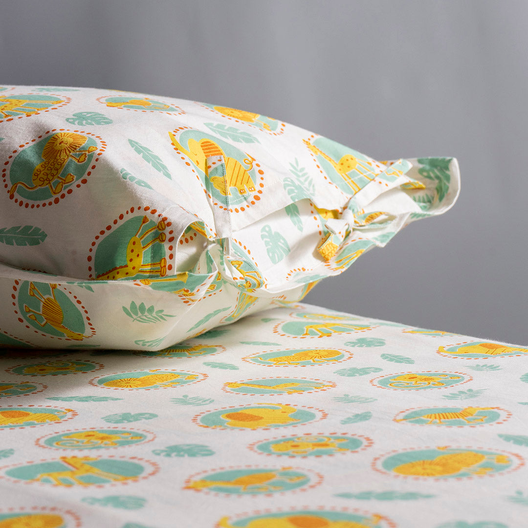 Gudgoodie Kids Flat Bedsheet Set  - 100% Cotton Percale - Queen/Double Bedsheet