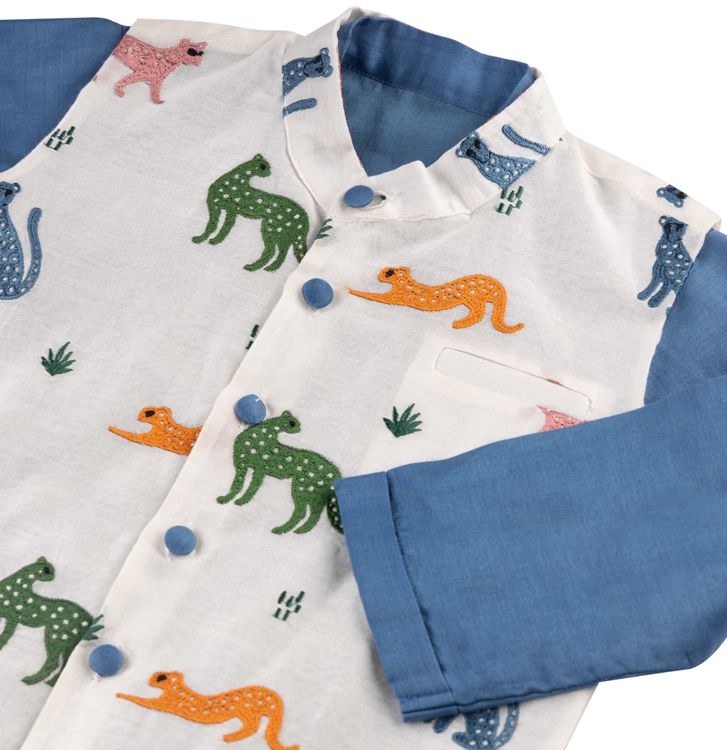Chanderi Kurta Pyjama & Bandi Set | Embroidered