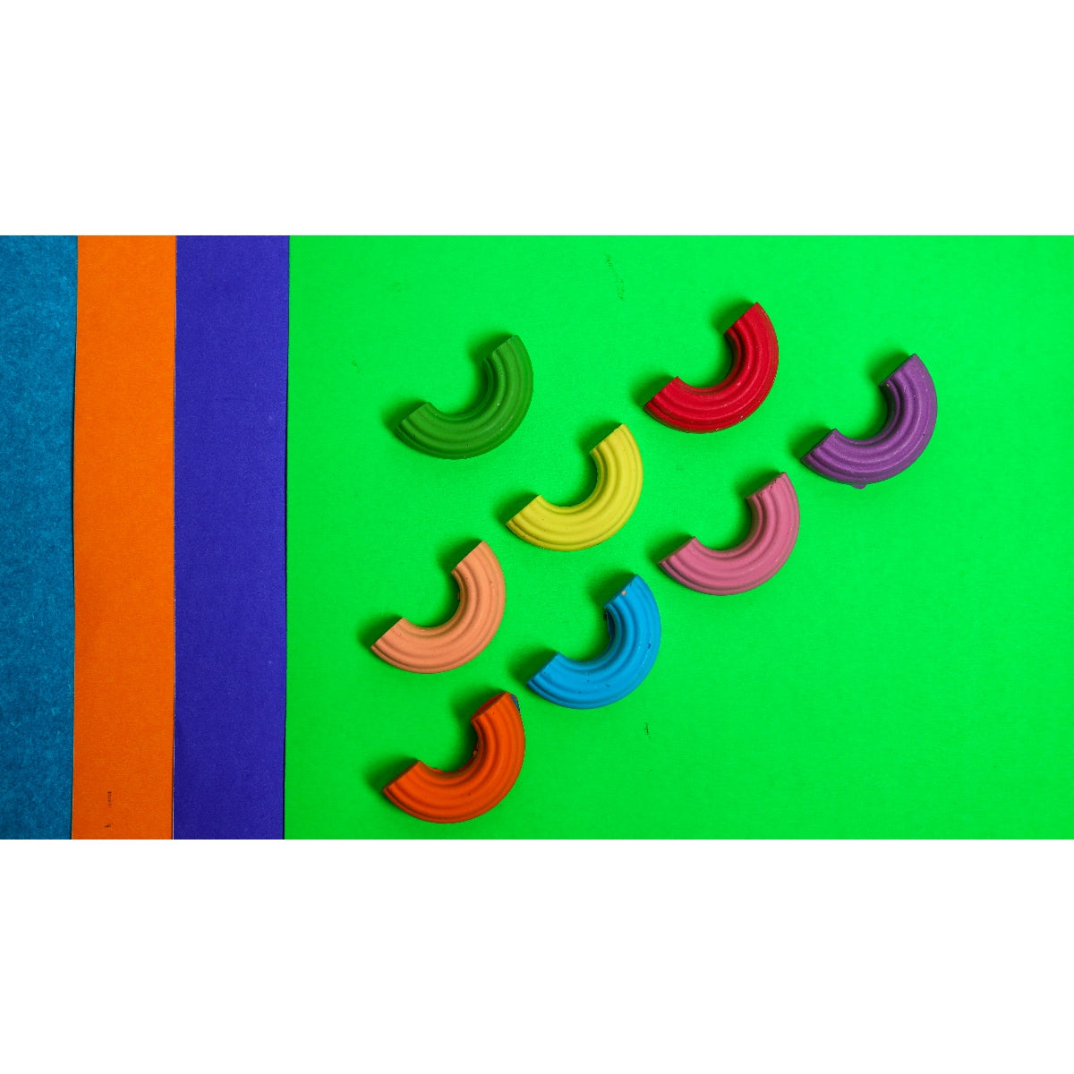 Mini Rainbows Set of 8 Crayon Colours