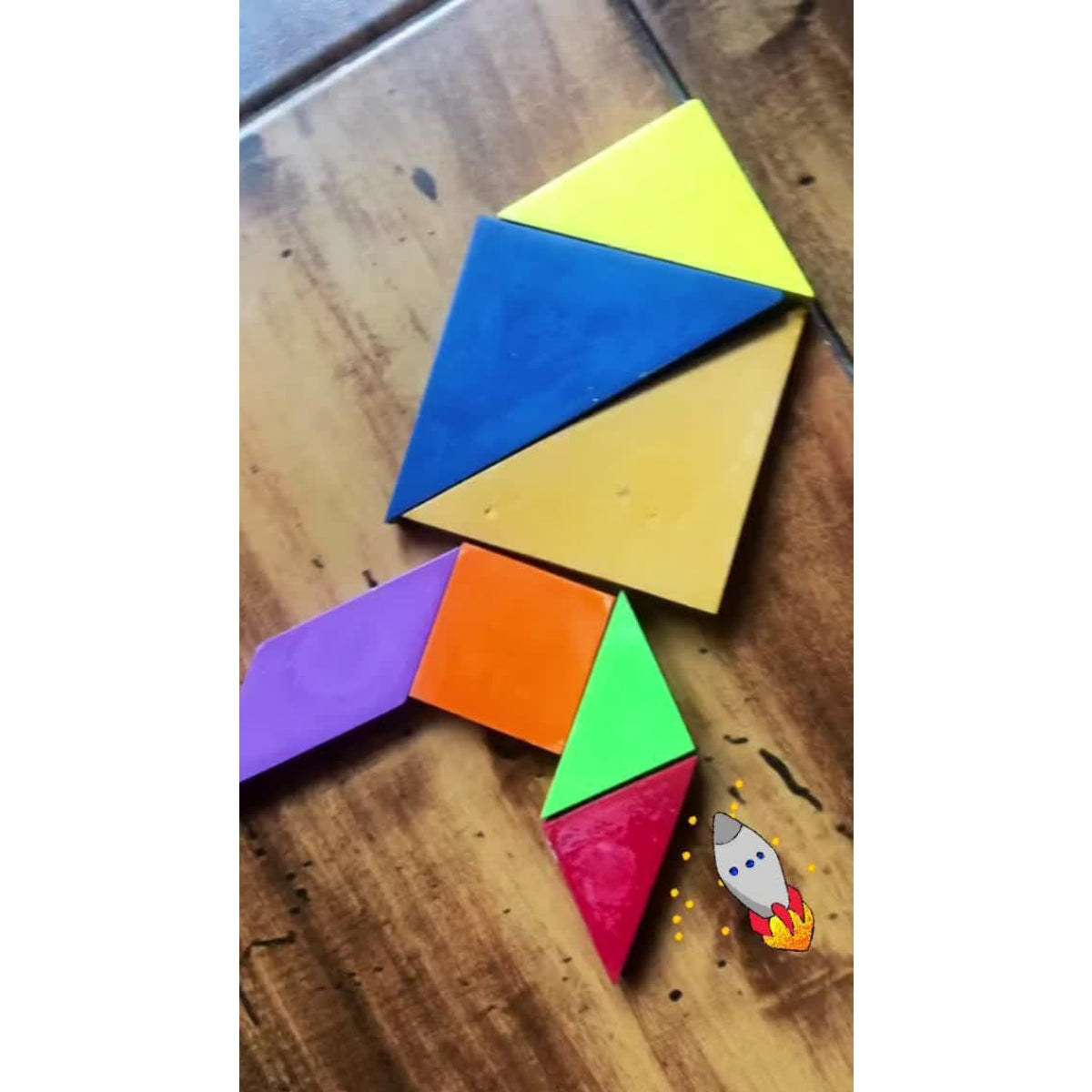 Tangram Set Of 7 Crayons