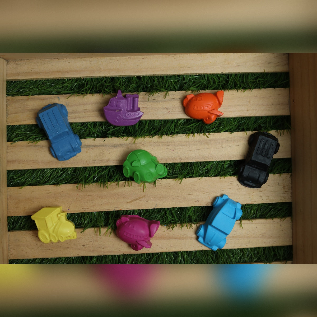 Mini Vehicle Crayon - Set of 8