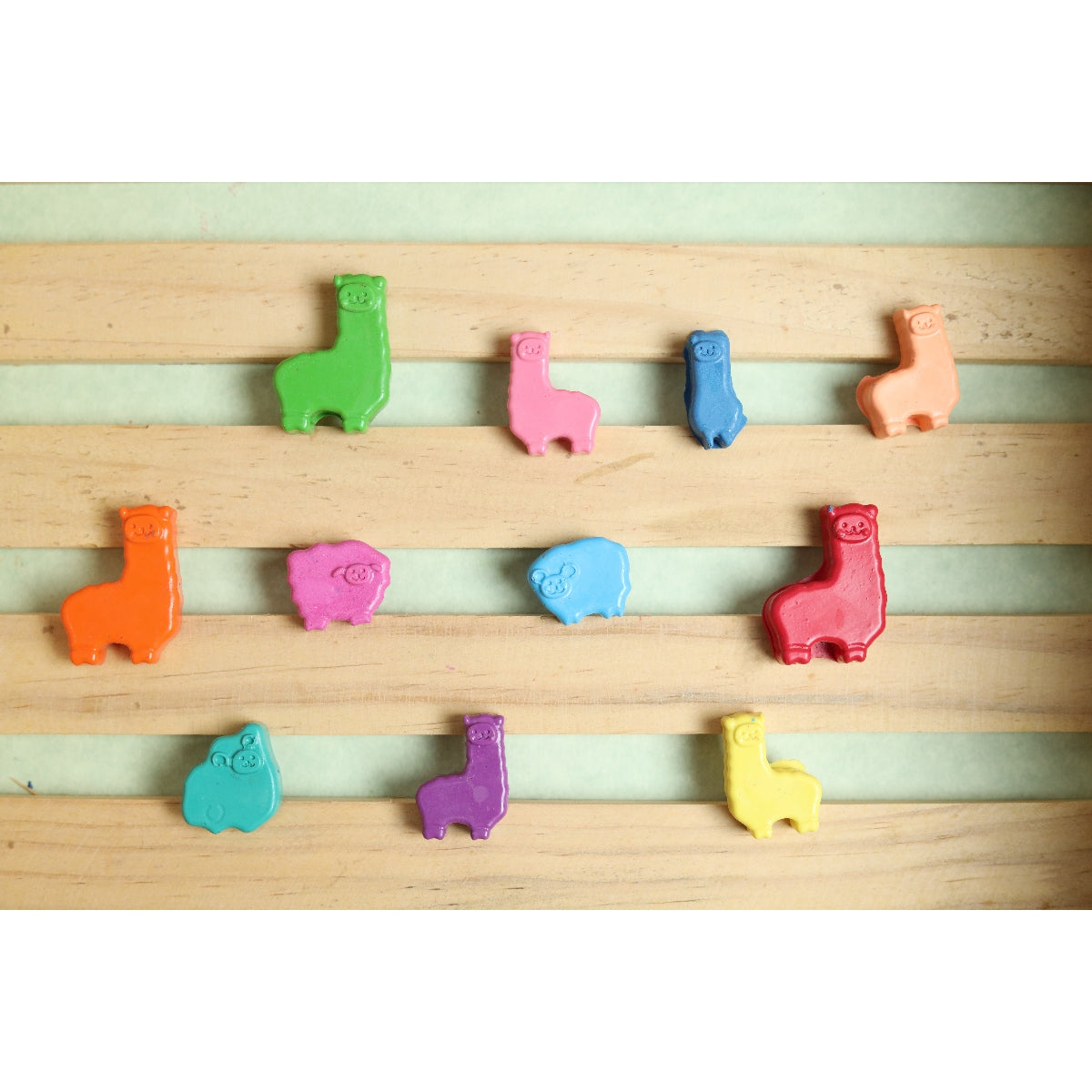 Mini Alpacas and Sheep Set of 8 Crayons