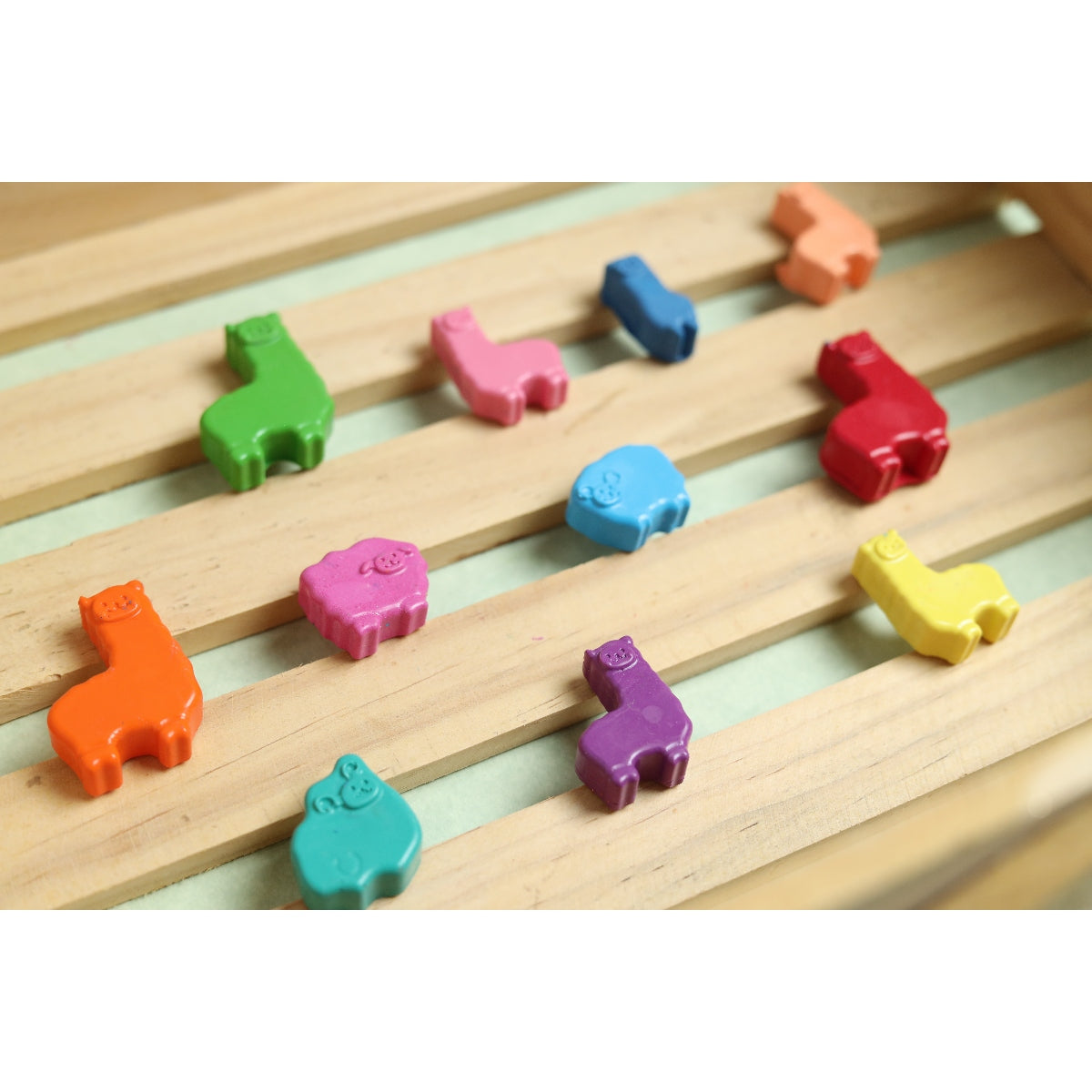 Mini Alpacas and Sheep Set of 8 Crayons