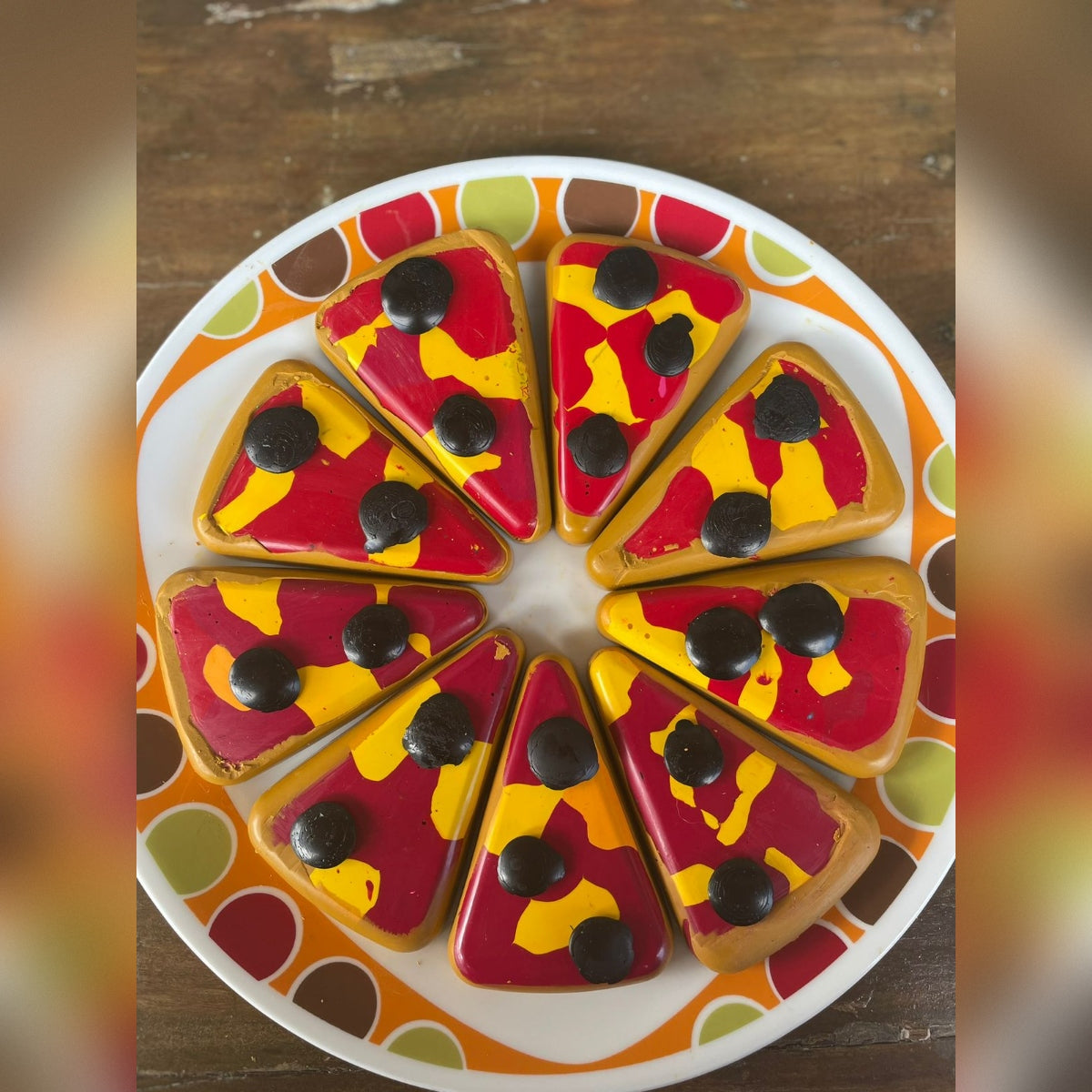 The Pizza Krayon - 2 slices Crayons