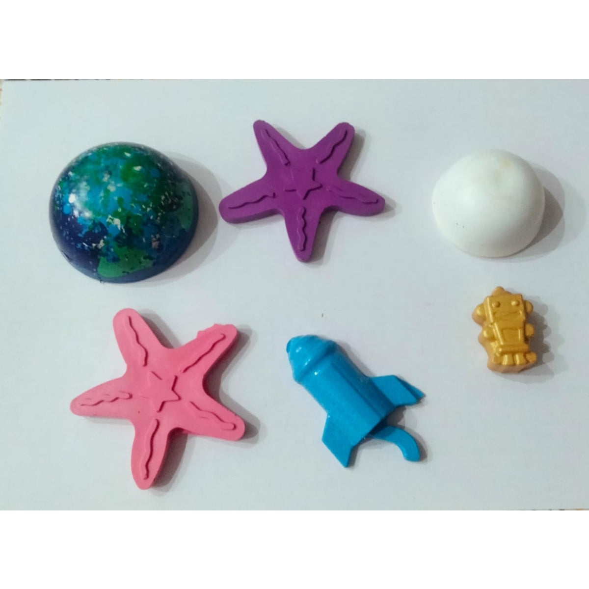 The Space Set Of 6 Crayons