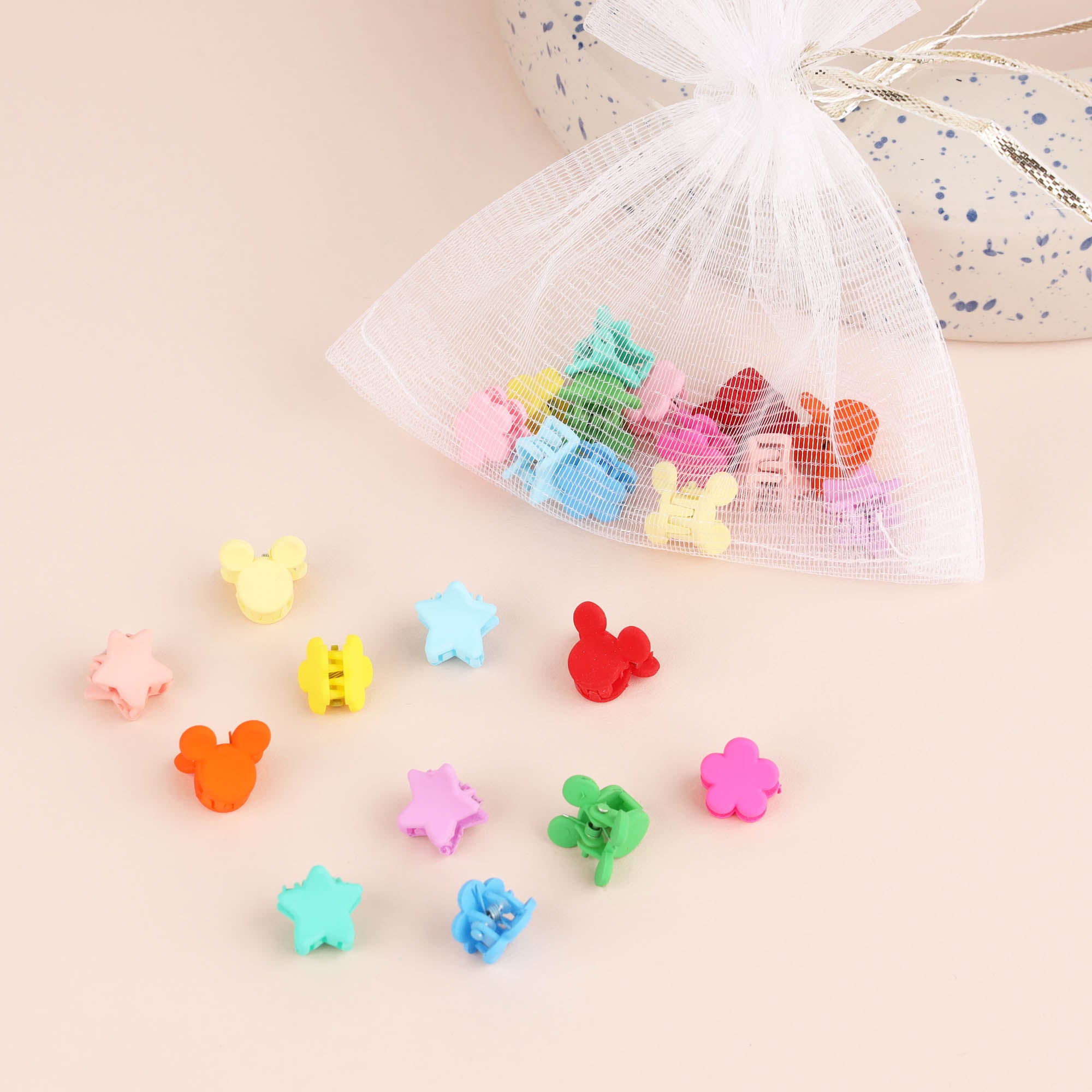 Nadoraa Confetti Claw Hairclips