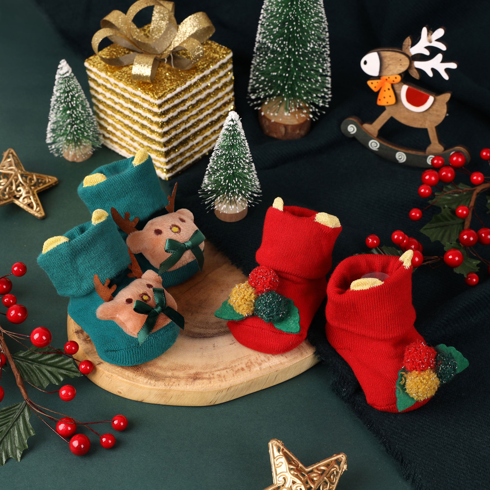Jingle Bear Christmas 3D Socks- 2 pack, (0-12 Months)