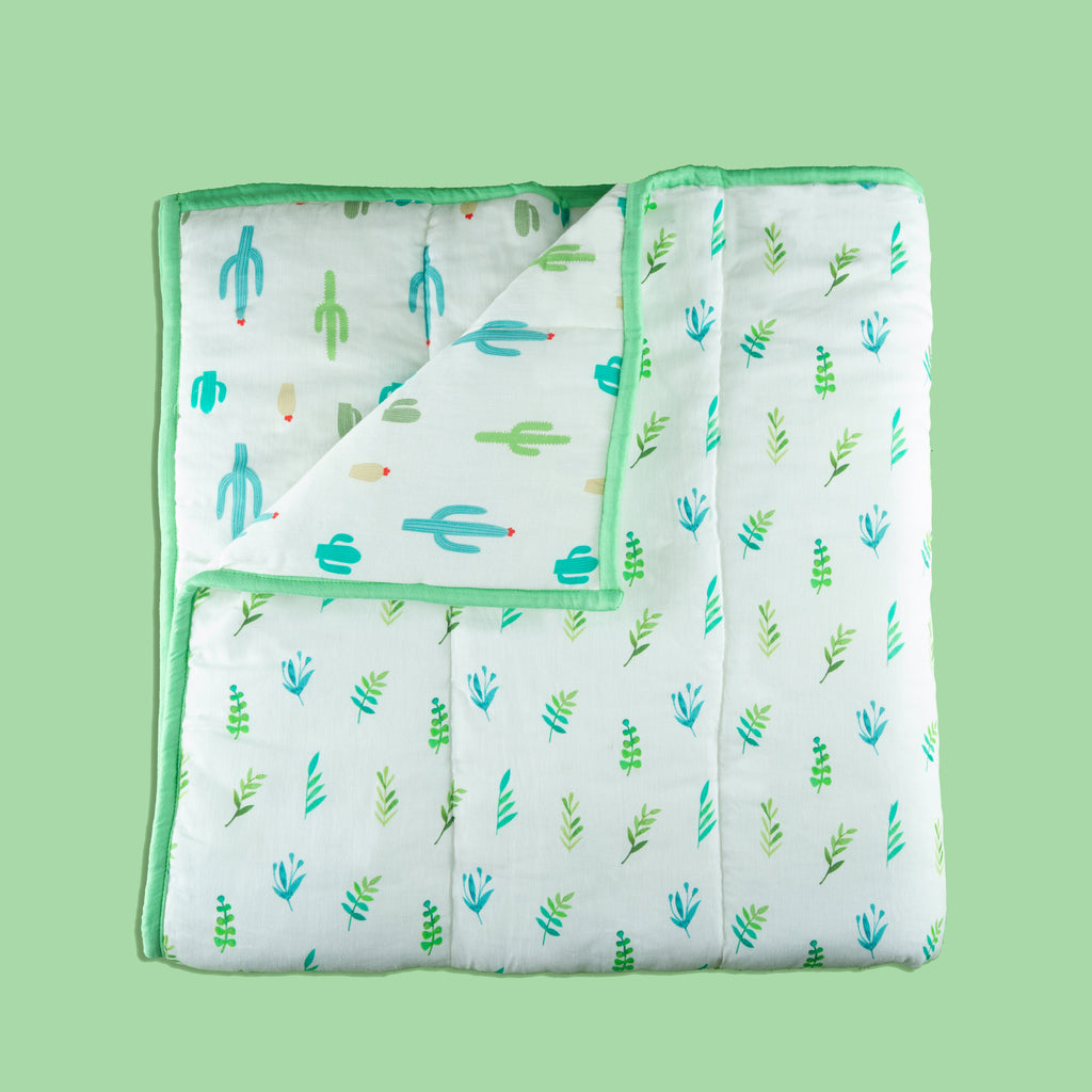 Tiny Snooze Organic Quilt- Go Green