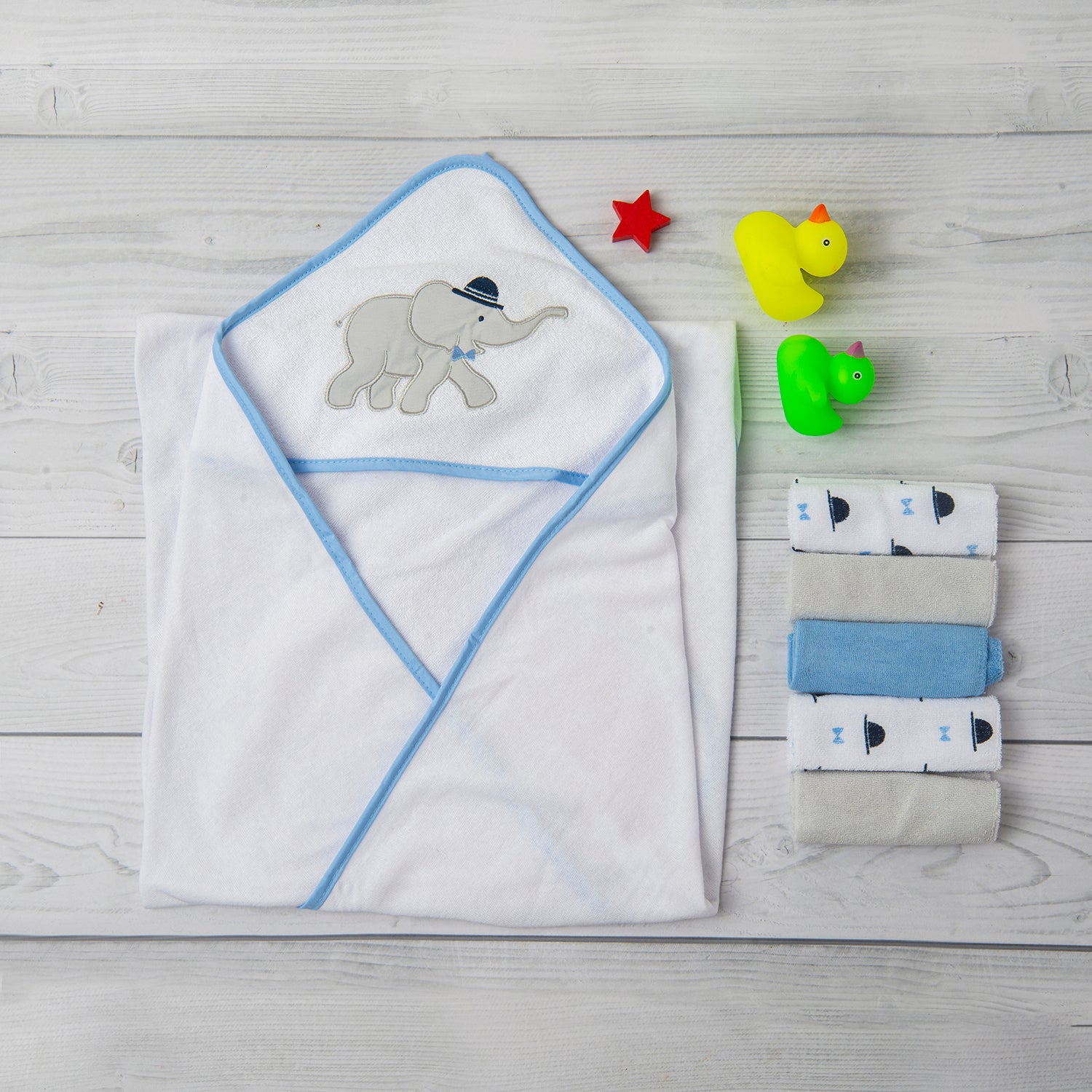 Baby Moo Hooded Towel And 5 Wash Cloth Gift Set Circus Elephant Blue