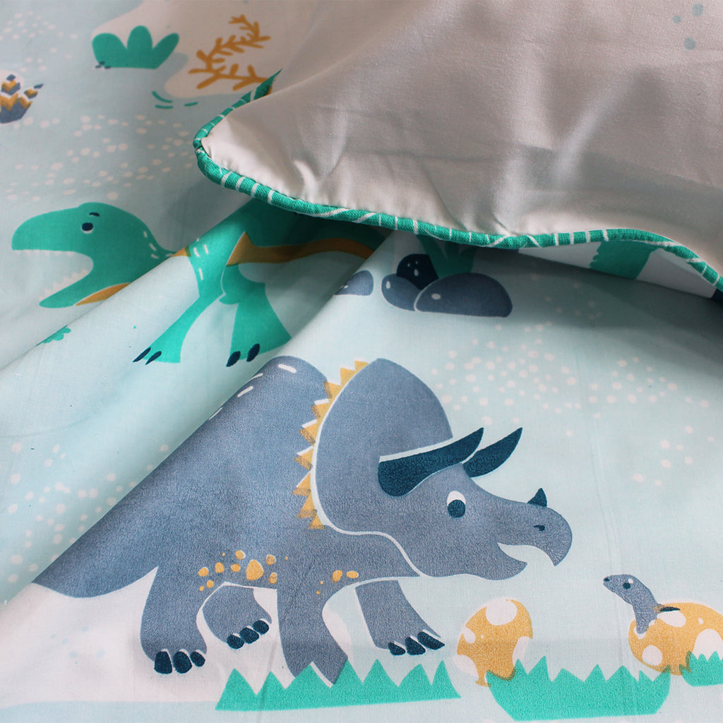 Snooze And Roar Dinosaur 100% Cotton King Size Bedsheet With 2 Pillow Covers