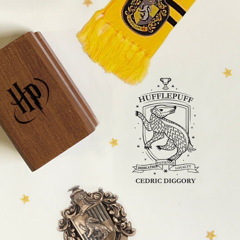 Official Harry Potter Personalised Wooden Text Stamp With Stamp Pad - Hufflepuff