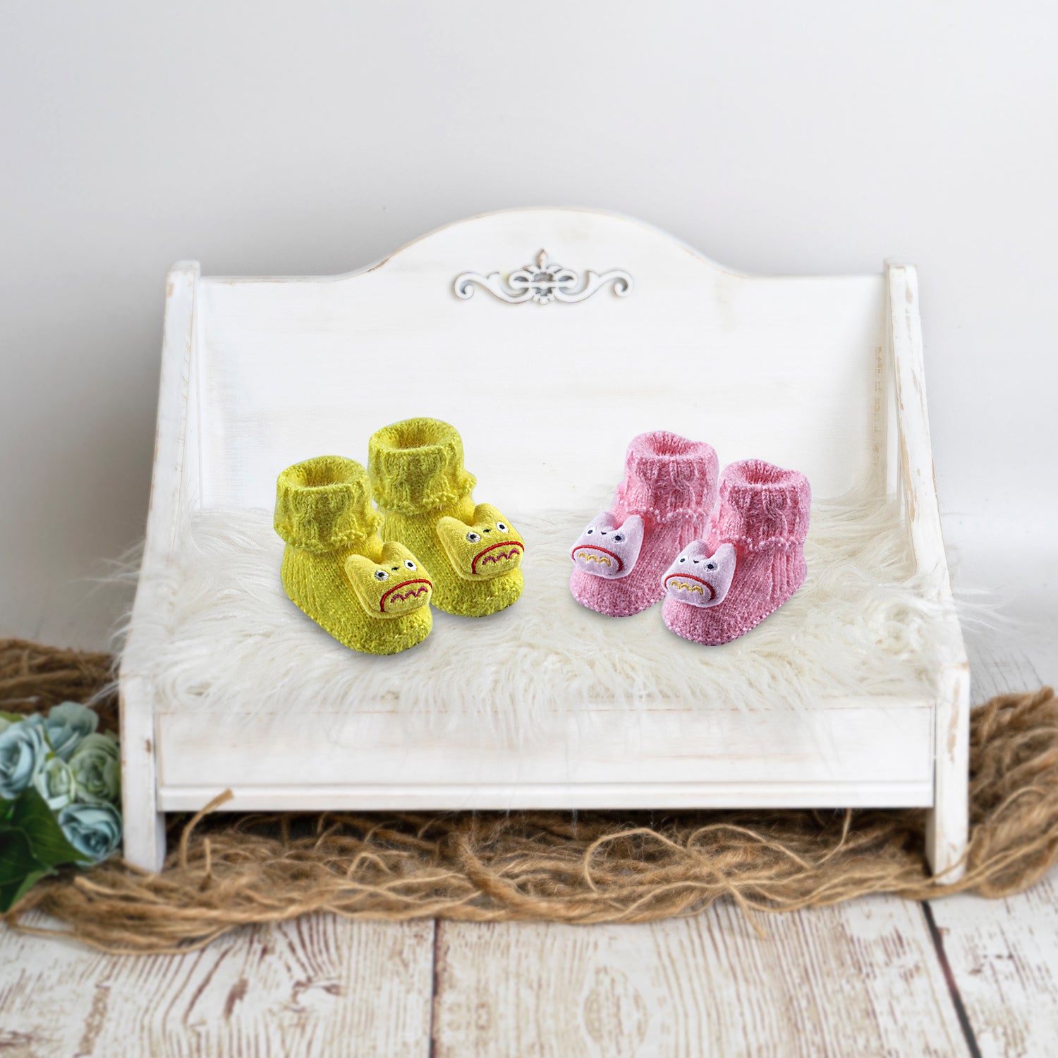 Baby Moo Newborn Crochet Woollen Booties Cartoon - Yellow, Pink