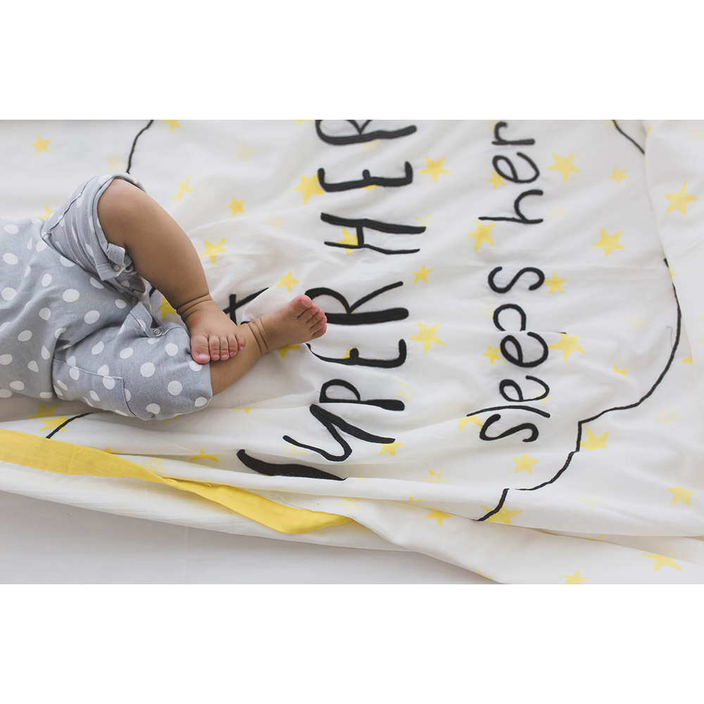 Dohar - Superbaby flies over Town, Yellow with Embroidery
