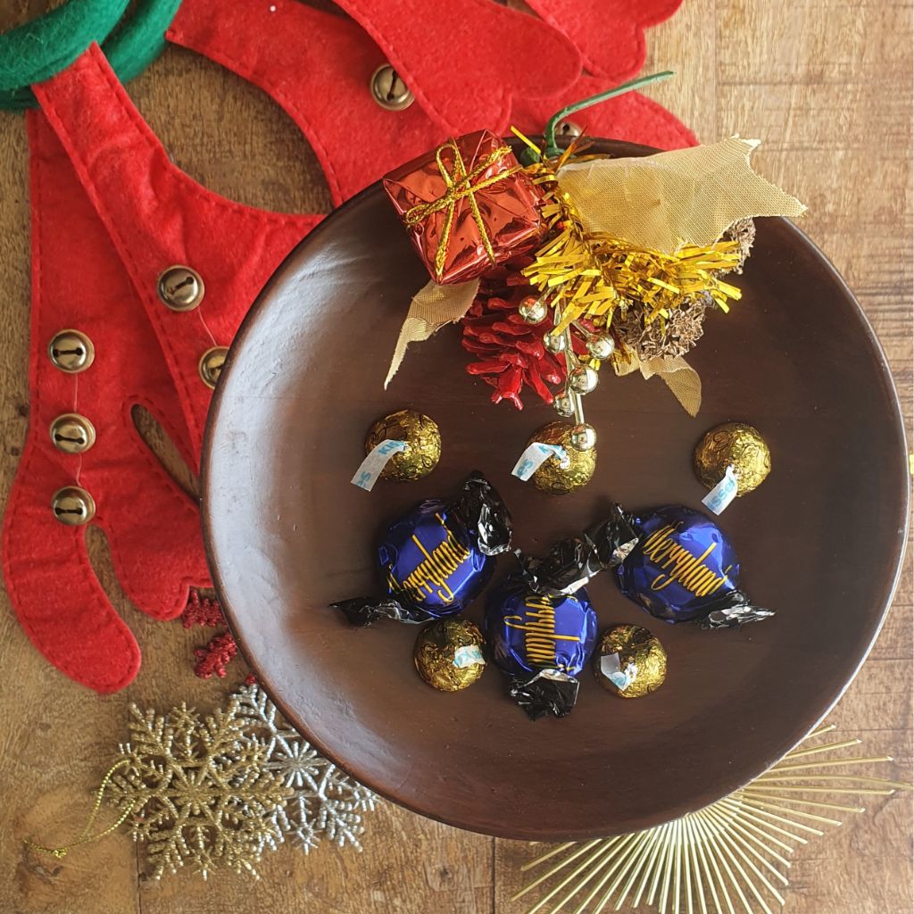 Golden Perched Cake Stand