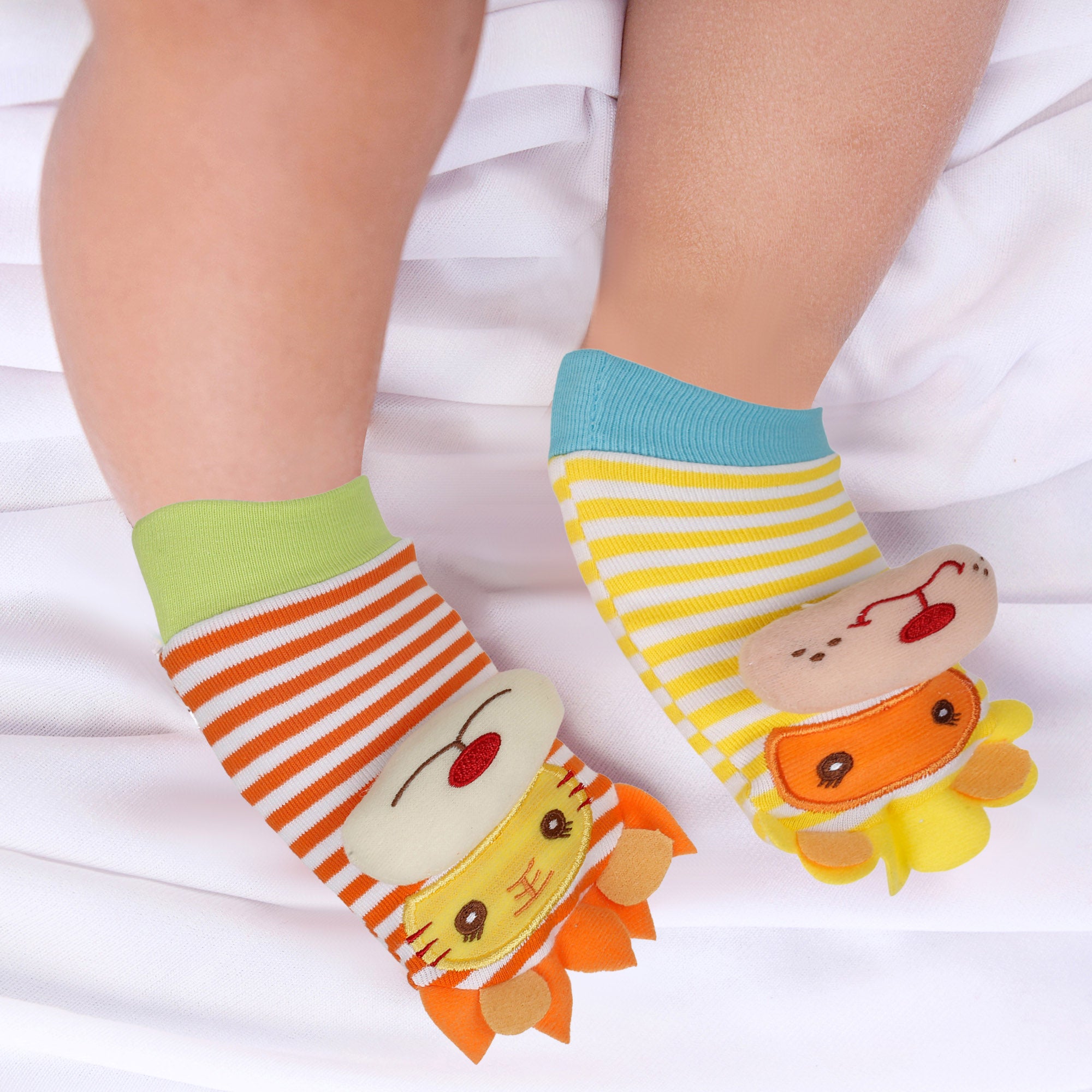 Baby Moo Wild Cats Multicolour Set of 4 Socks And Wrist Rattle